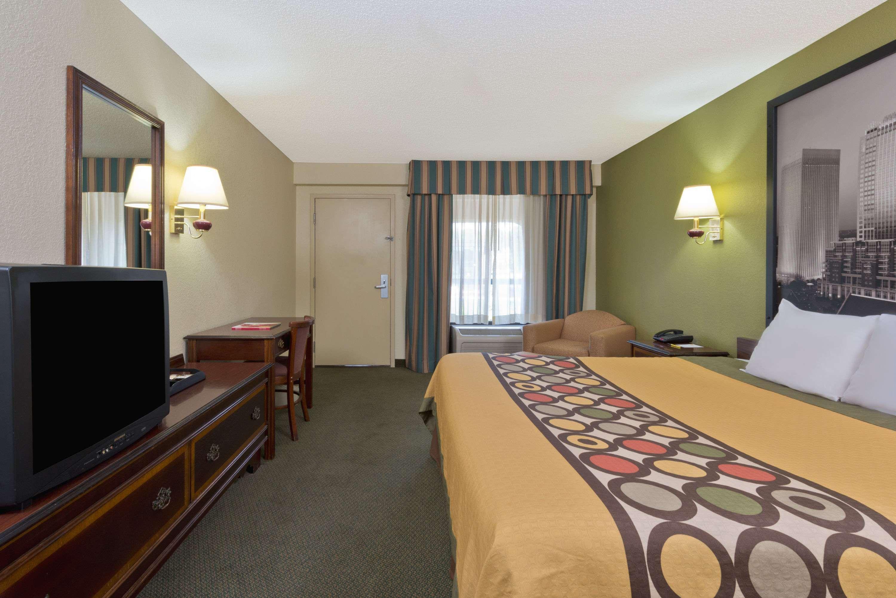Super 8 By Wyndham Huntersville/Charlotte Area Exterior foto
